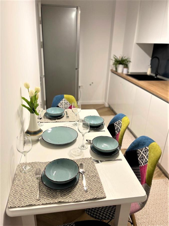 Brighita Apartment Oradea Bagian luar foto