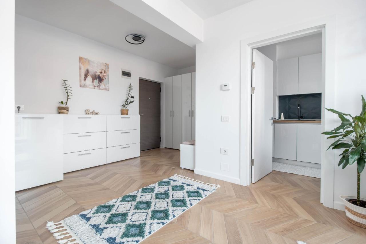 Brighita Apartment Oradea Bagian luar foto